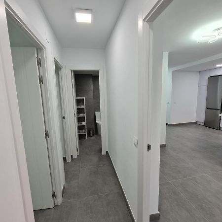 Modern 3 Bedroom Luxury Apartment In トレモリノス エクステリア 写真