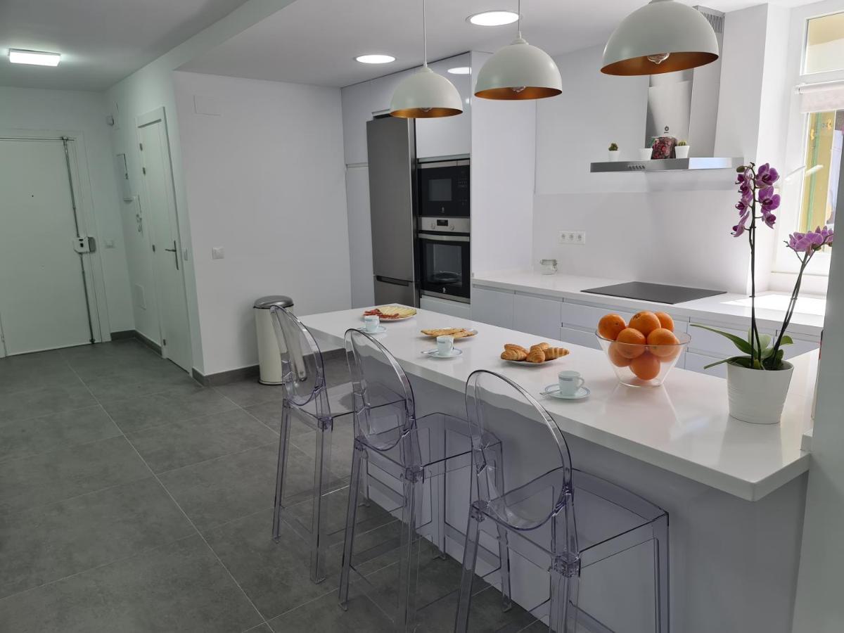 Modern 3 Bedroom Luxury Apartment In トレモリノス エクステリア 写真