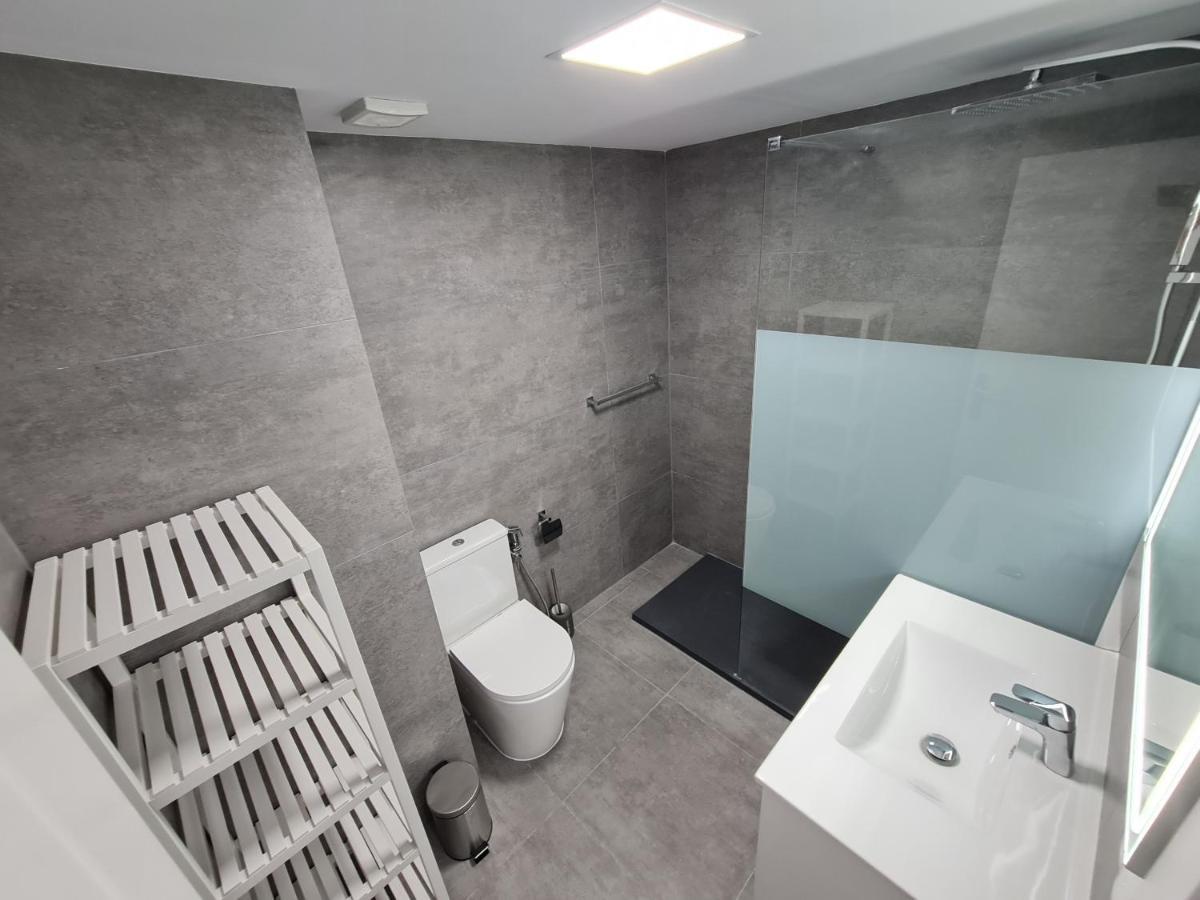 Modern 3 Bedroom Luxury Apartment In トレモリノス エクステリア 写真