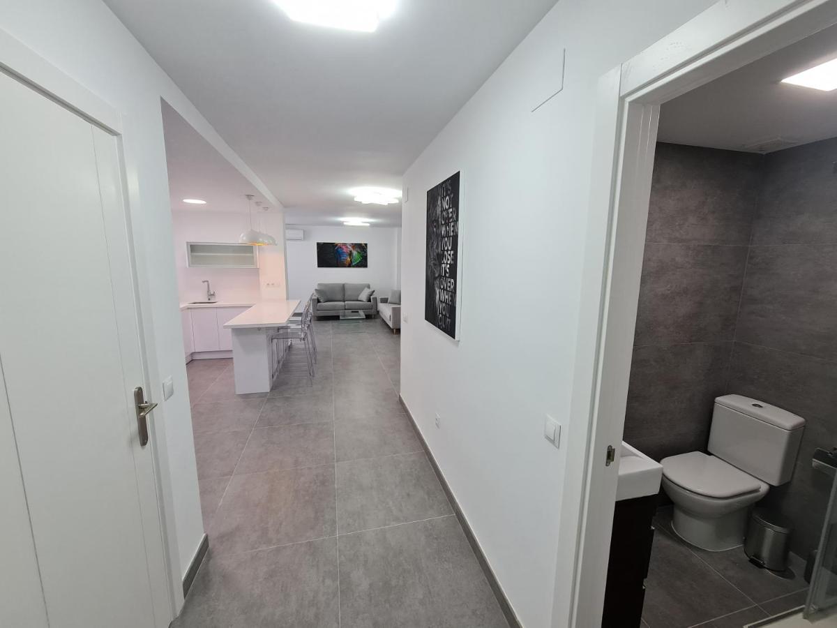 Modern 3 Bedroom Luxury Apartment In トレモリノス エクステリア 写真