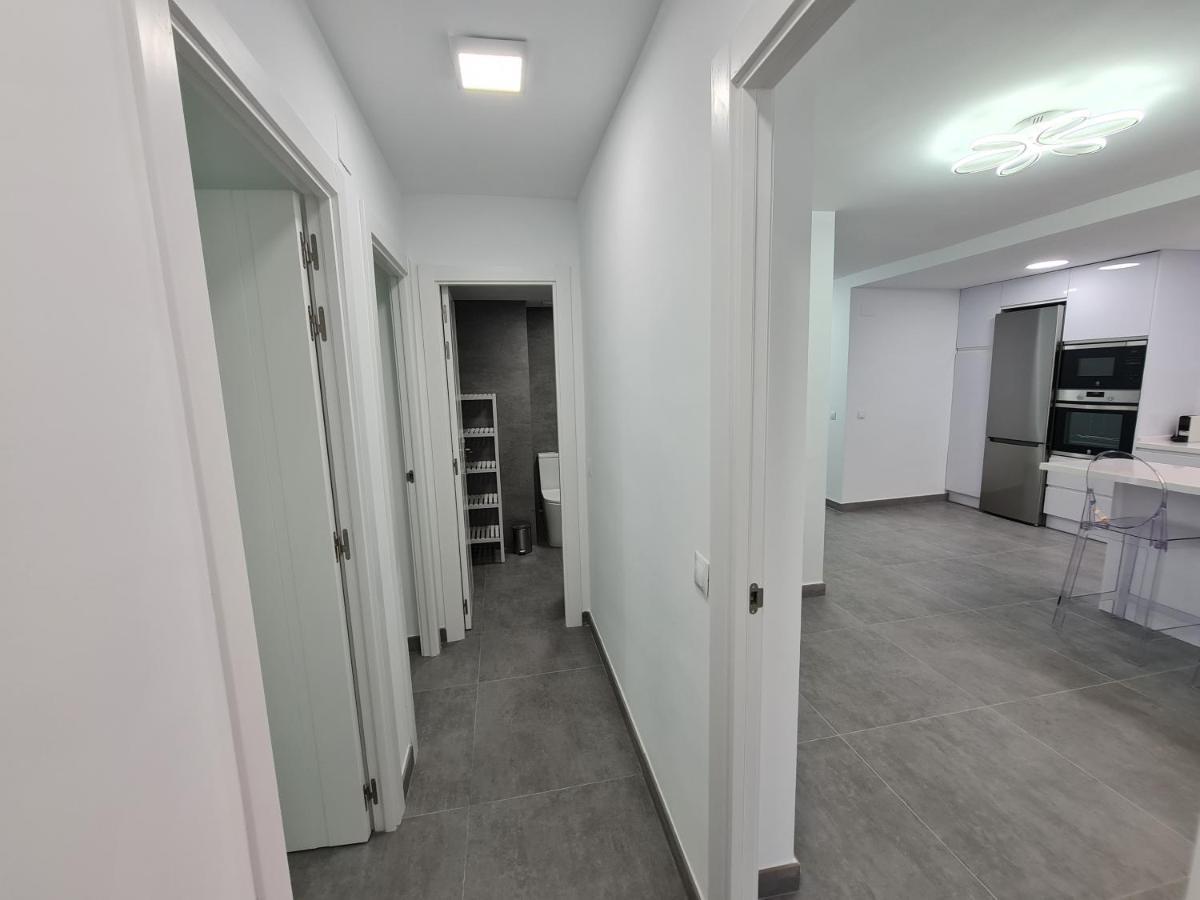 Modern 3 Bedroom Luxury Apartment In トレモリノス エクステリア 写真